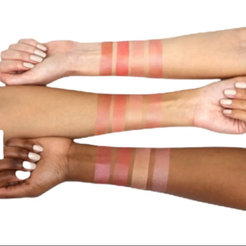 Ciaté London Miss Piggy Blush - All About Moi Cream Blush Palette
